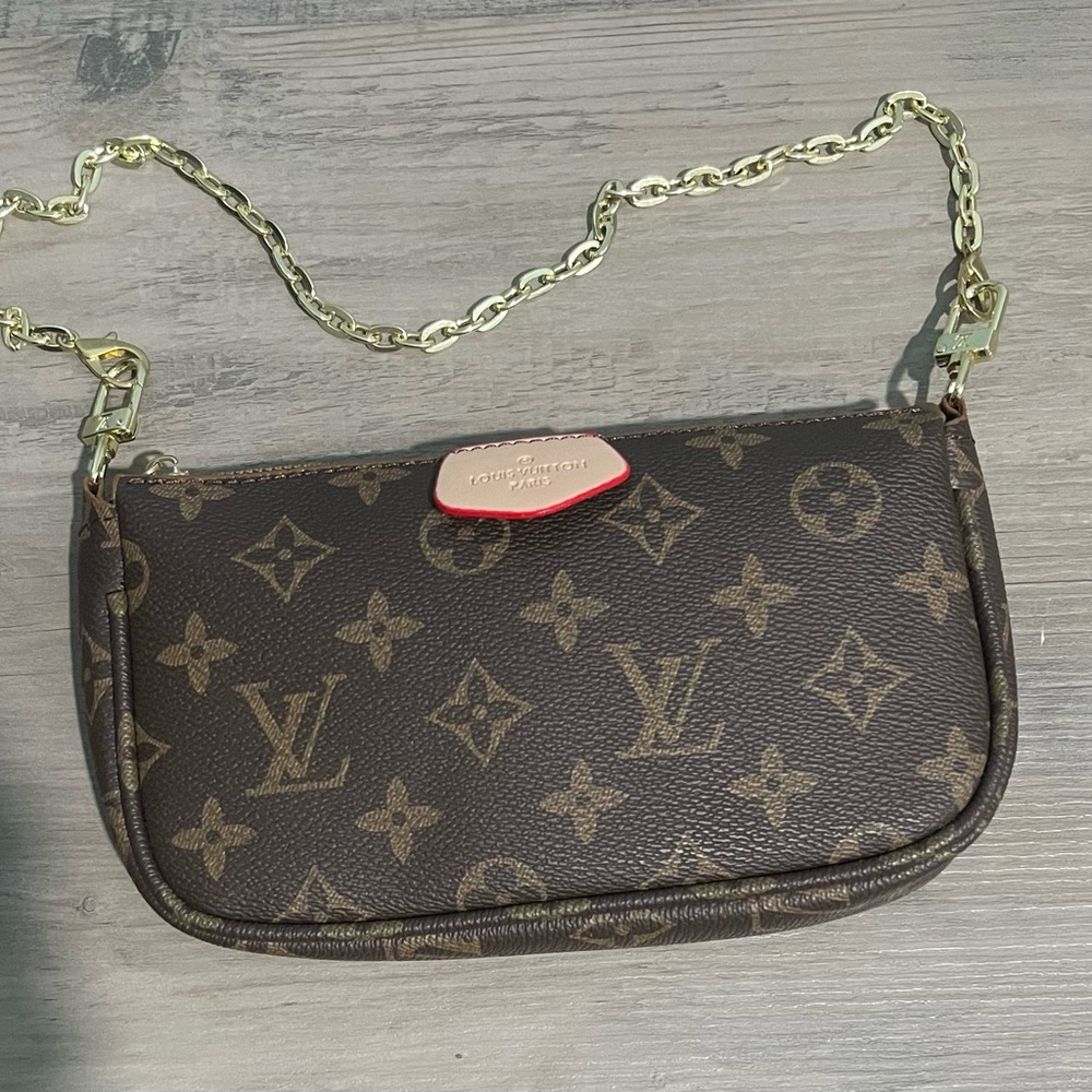 Louis Vuitton Brown Monogram Canvas Shoulder Bag with Gold Chain